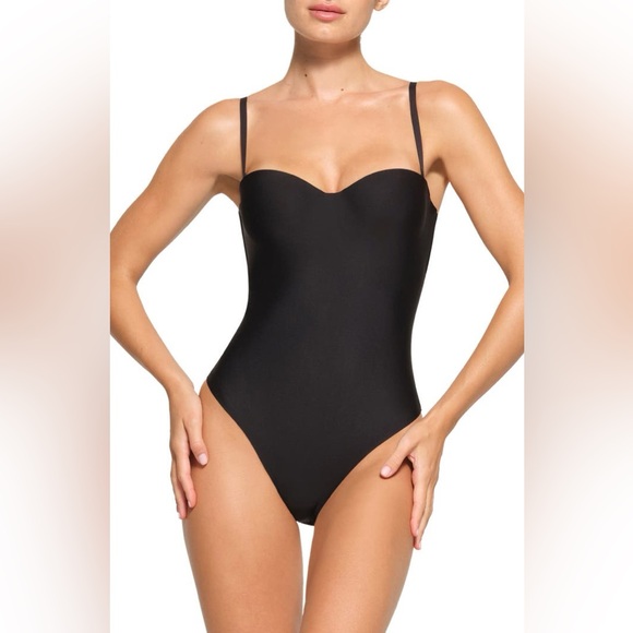 NWT SKIMS Body Molded Underwire Thong Bodysuit | Onyx | Size medium $120 - Picture 1 of 7